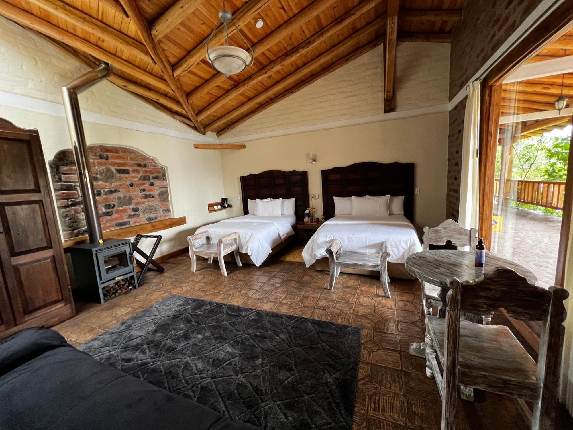 Hacienda Jimenita Wildlife Reserve Puembo Exterior photo